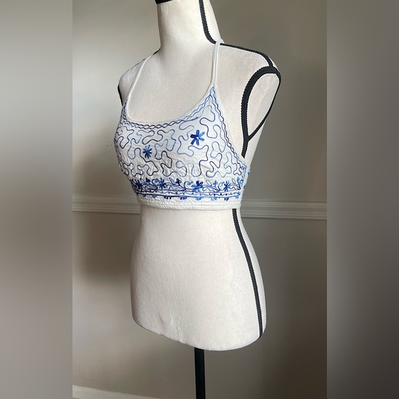 Vintage Y2K L.S.I. Embroidered Halter Crop Top | Size Small - Picture 5 of 15